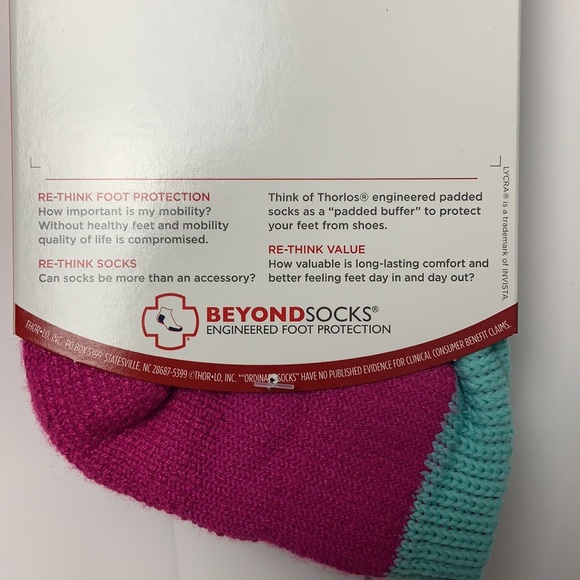 NEW Thorlos 4 PAIRS - 84N Runner Socks - Picture 4 of 9